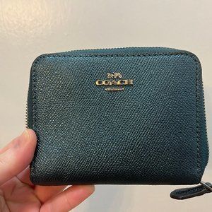 NEW Coach Small Zip Around Wallet